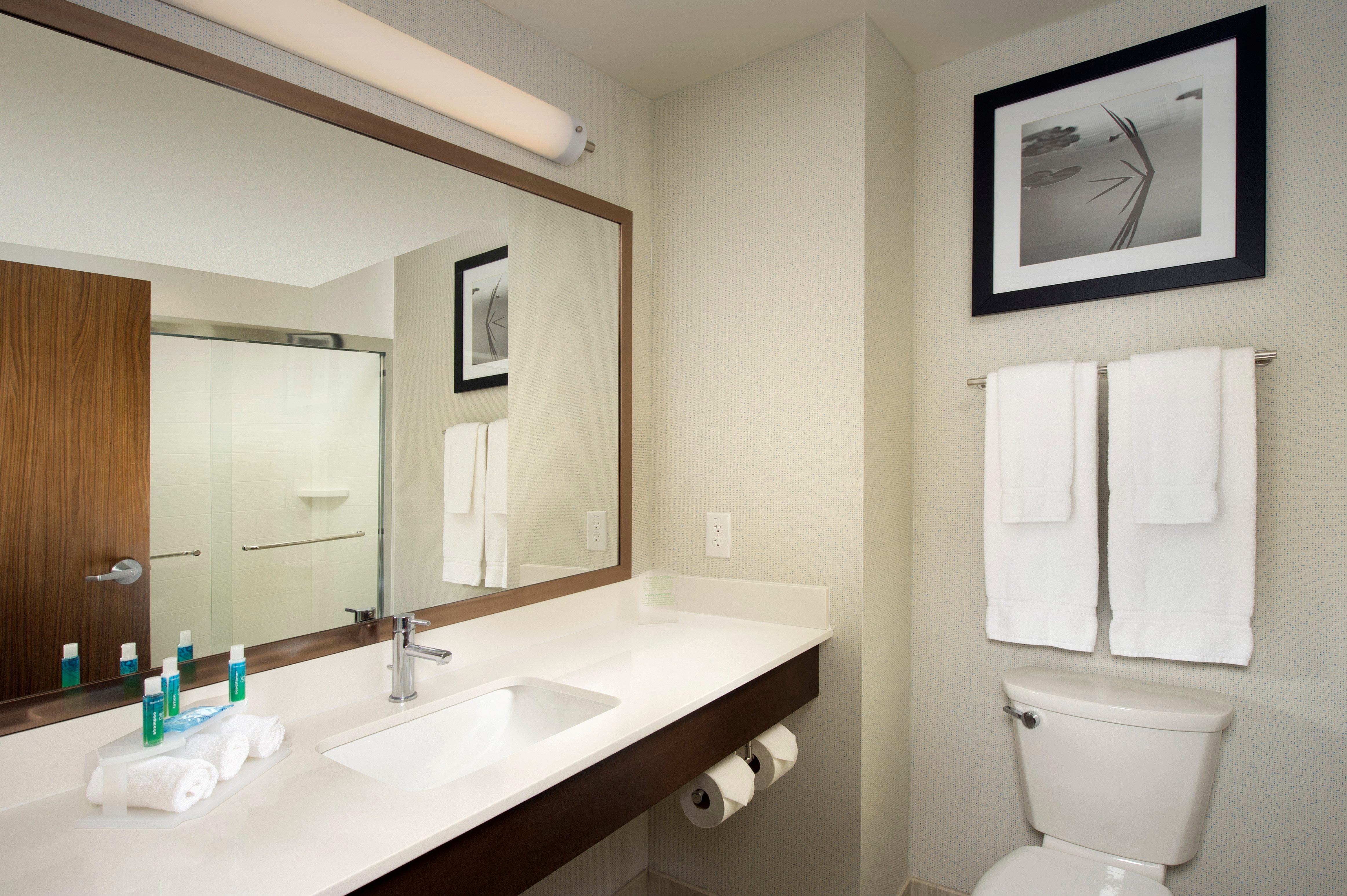 Holiday Inn Express & Suites Bay City By Ihg Ngoại thất bức ảnh